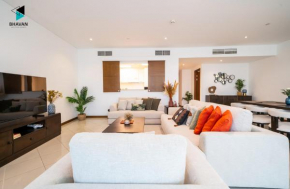 Luxury 2BR Waterfront Apartment in Dubai Festival City by Bhavan Vacation Homes